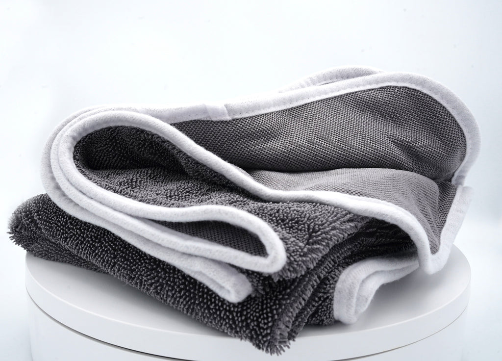 Water Magnet Towel